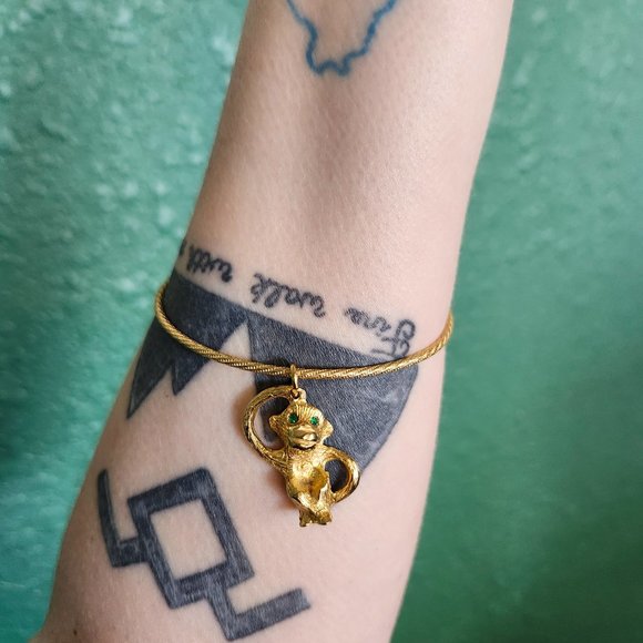 Vintage Mid-Century Gold Monkey with Green Rhinestone Eyes Charm Bracelet - Picture 2 of 9